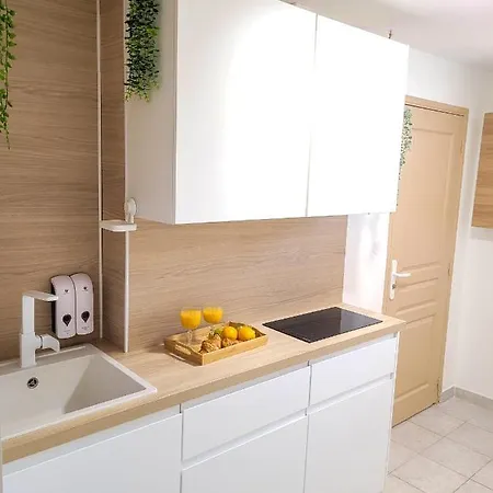 Apartment Double Climatise - Proche Tram & Centre